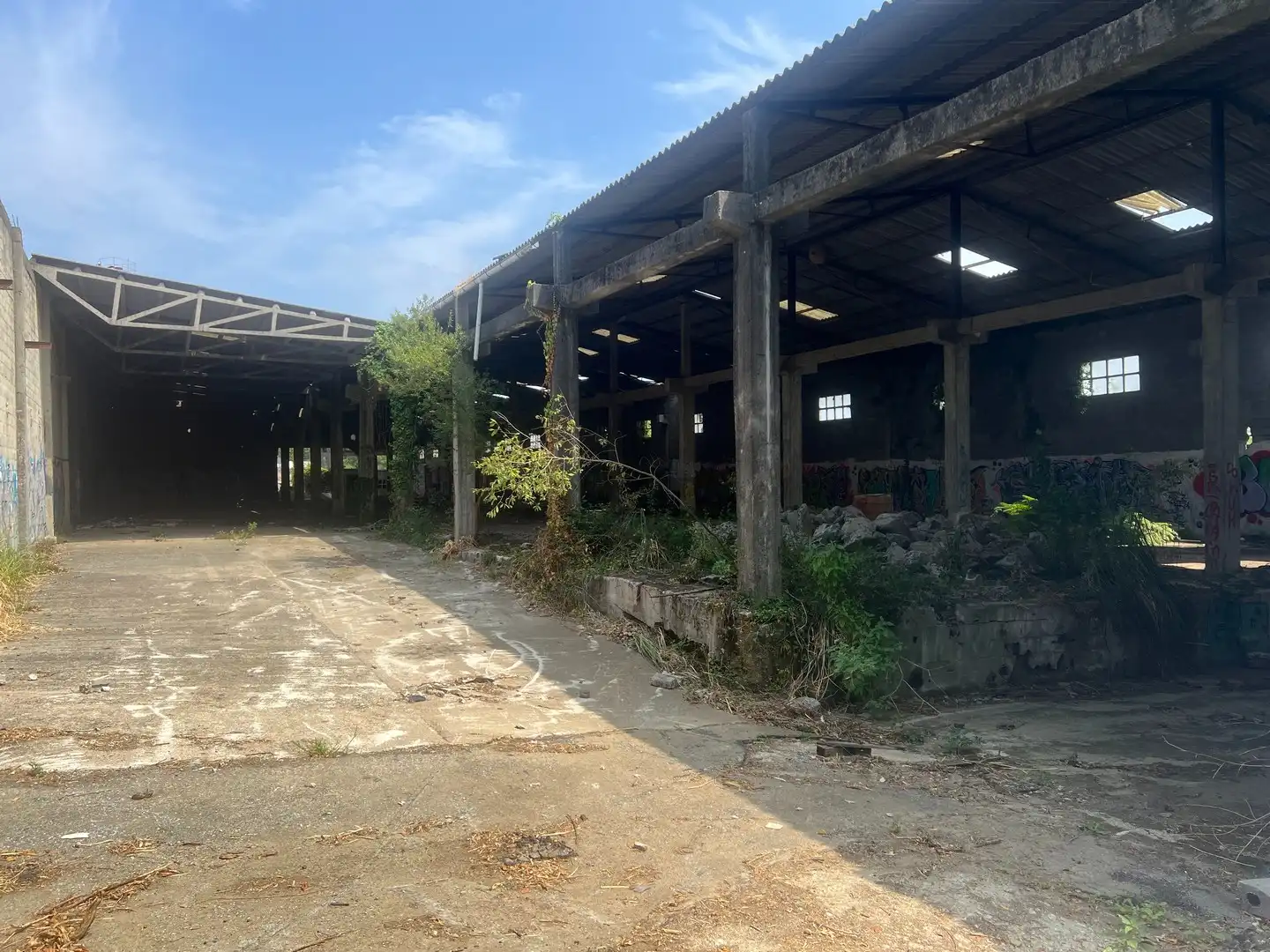 Vista exterior de Nave industrial en venta en Culleredo