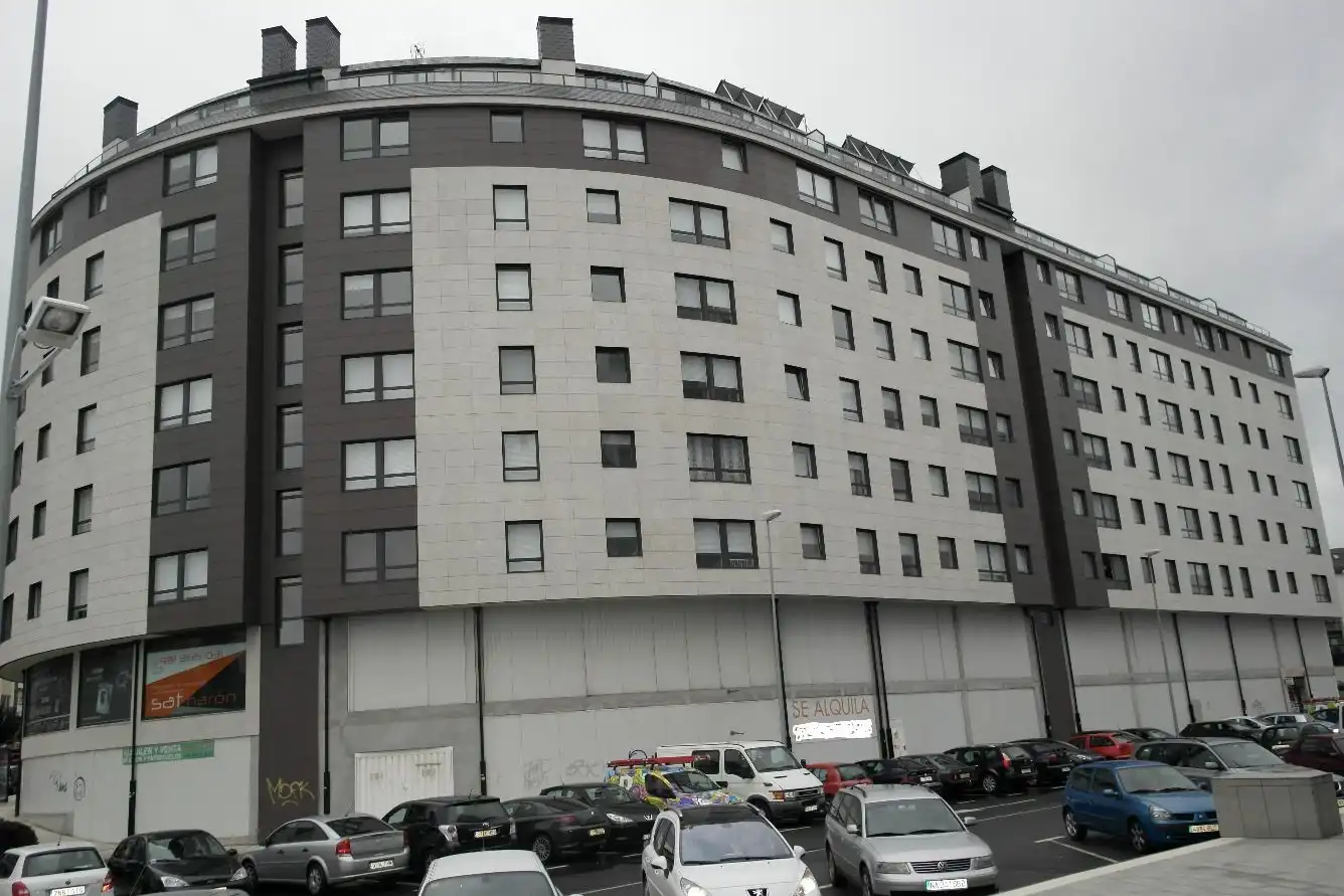 Vista exterior de Local en venta en Narón