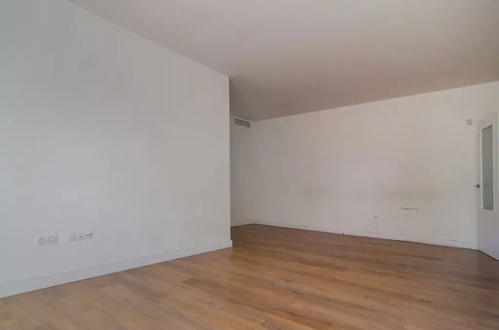 Piso en venta en C/ Dr Santiago Ramón y Cajal, Puertas del sur - Guadabajaque