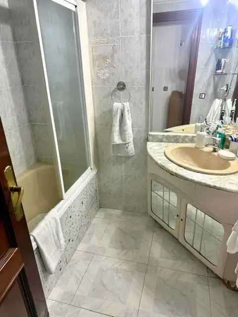 Bathroom of Flat for sale in Montcada i Reixac  with Air Conditioner