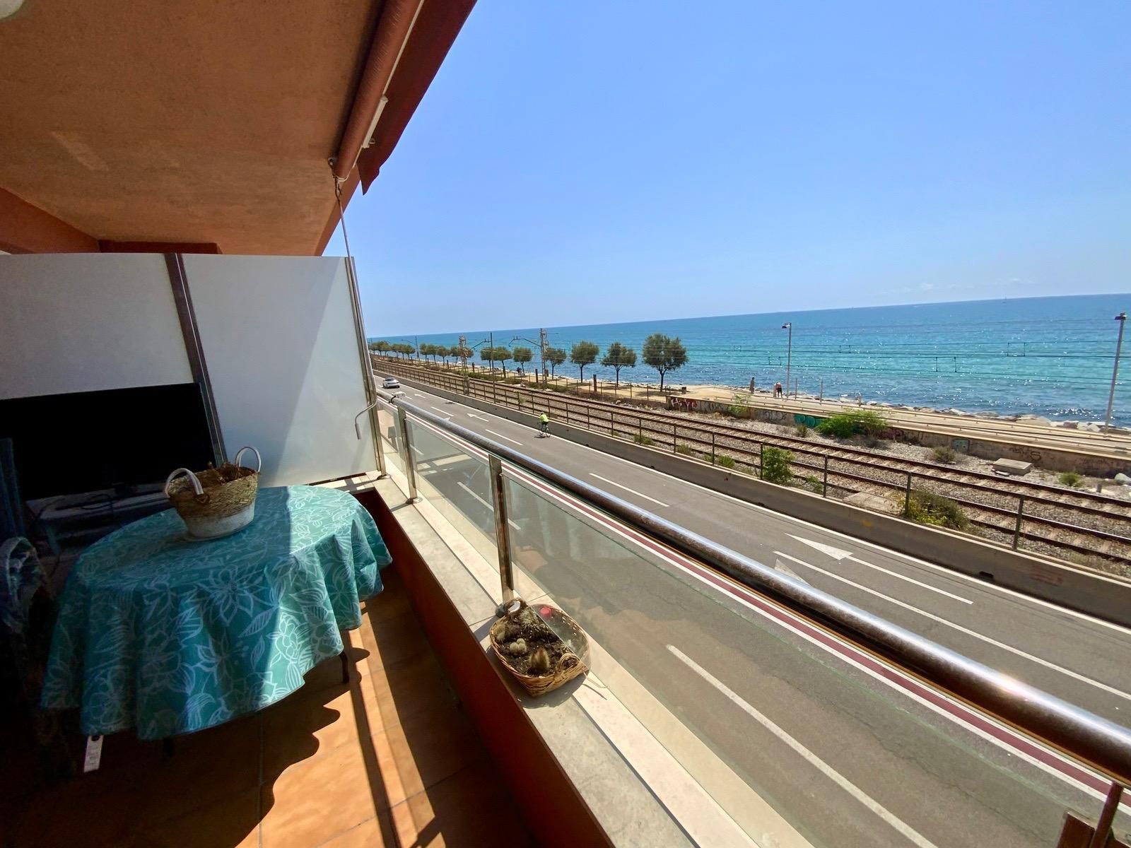 Piso en venta en  ANGEL GUIMERA, Ocata  , El Masnou