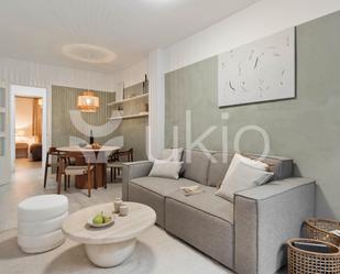 Sala d'estar de Apartament de lloguer en  Barcelona Capital amb Aire condicionat i Balcó