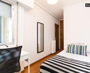 Bedroom of Flat to share in  Madrid Capital  with Air Conditioner and Terrace