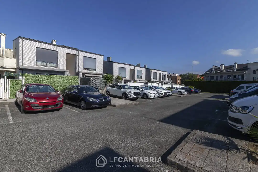 Exterior view of Flat for sale in Miengo  with Heating, Terrace and Storage room