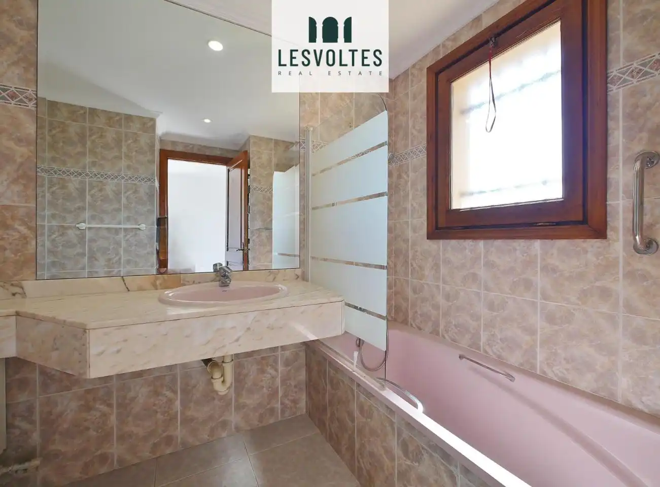 Houses for sale in Nàpols, Avinguda Catalunya