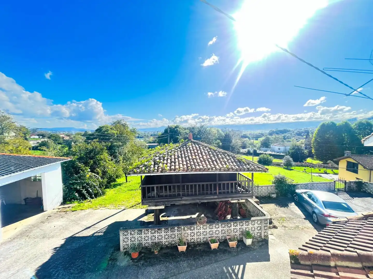 Vista exterior de Casa o xalet en venda en Llanera amb Traster