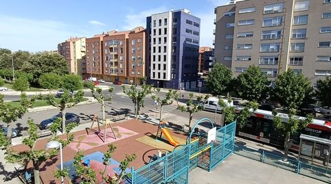 Foto 3 de Apartamento en venta en De Demetrio Monteserín, La Vega - La Sal, León Capital