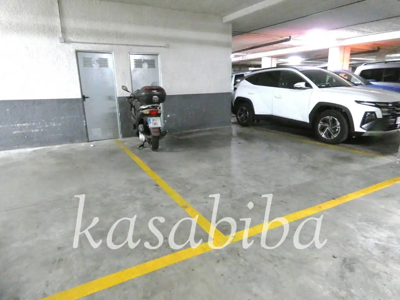 Parkplatz von Wohnung zum Verkauf in Paterna mit Klimaanlage, Heizung und Terrasse