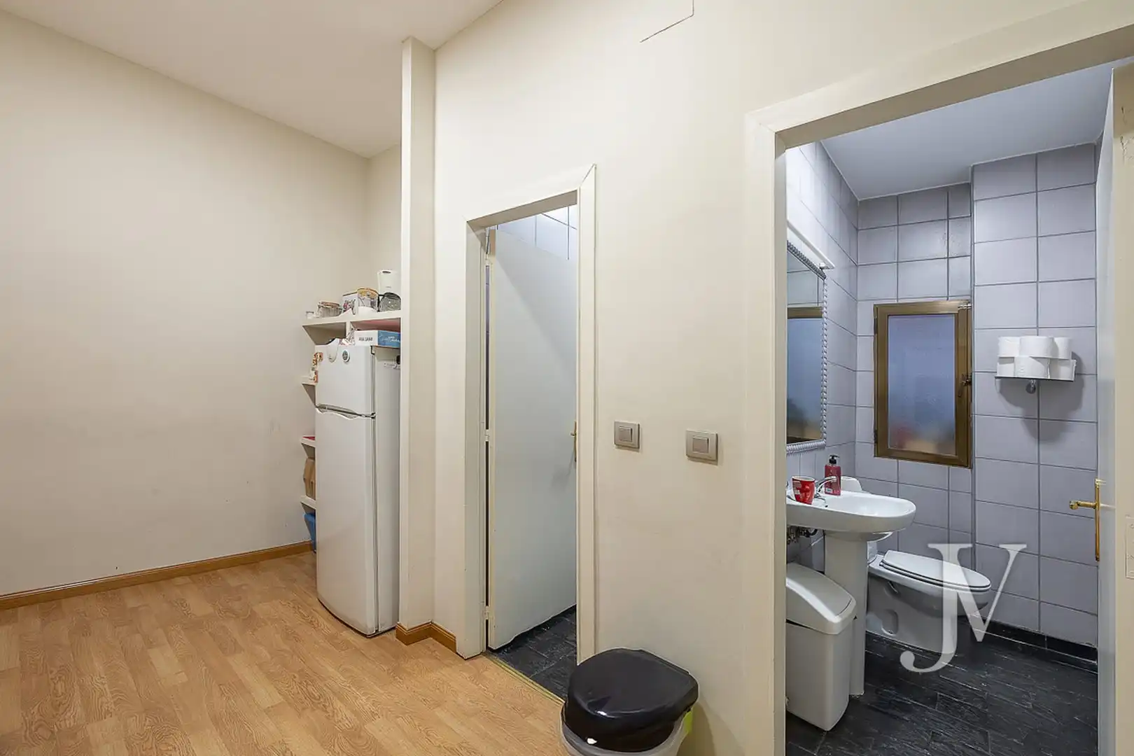 Schlafzimmer von Geschaftsraum zum Verkauf in Madrid mit Heizung und Alarm