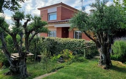 Jardí de Casa o xalet en venda en La Bisbal d'Empordà amb Aire condicionat, Calefacció i Moblat