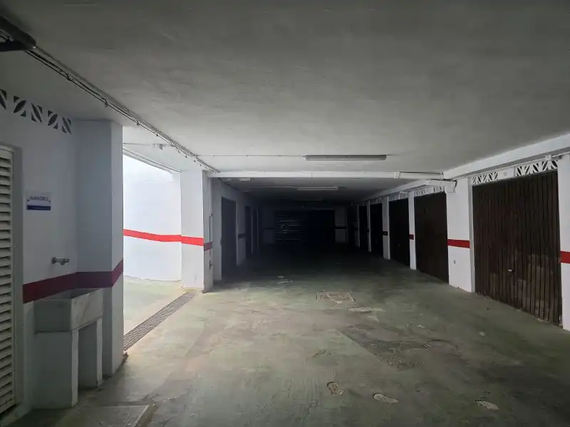 Parkplatz von Garage zum Verkauf in Cullera