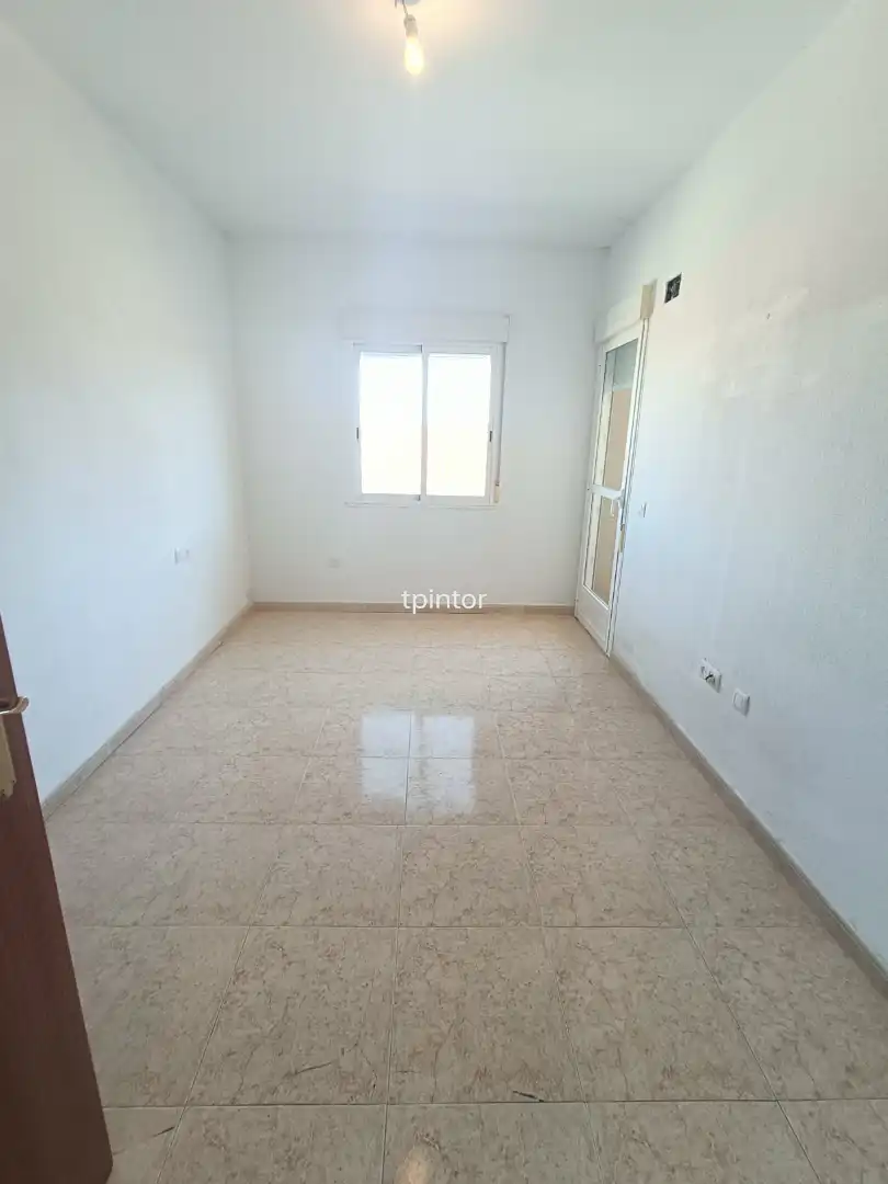 Bedroom of Detached homes for rent in Cáceres  with Oven, Washing machine and Microwave