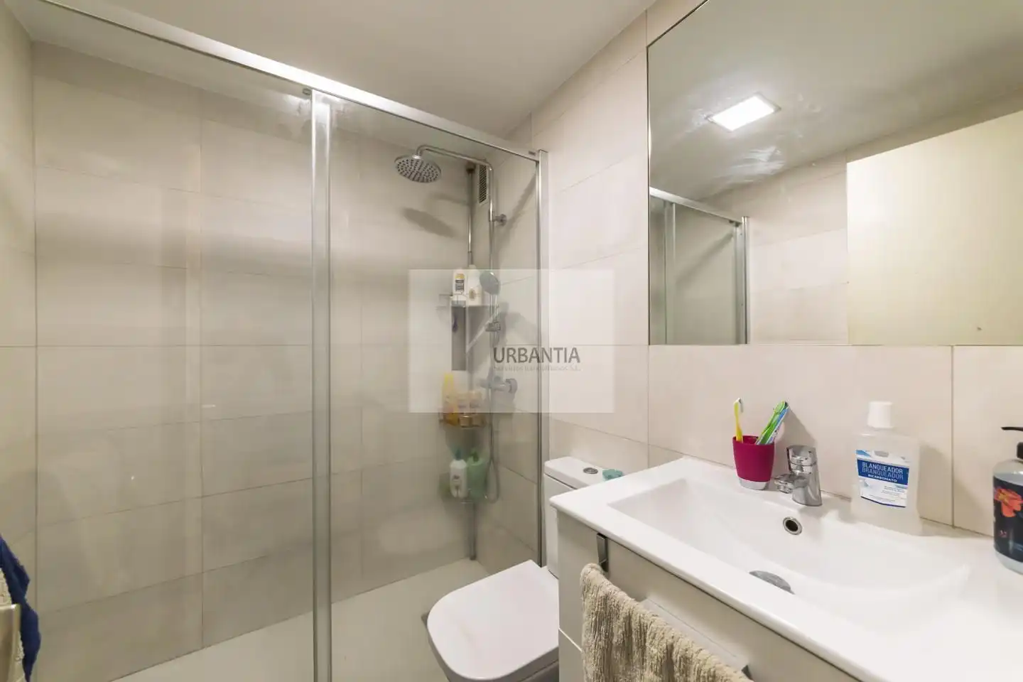 Bathroom of Flat for sale in Barañáin / Barañain  with Heating, Parquet flooring and Terrace