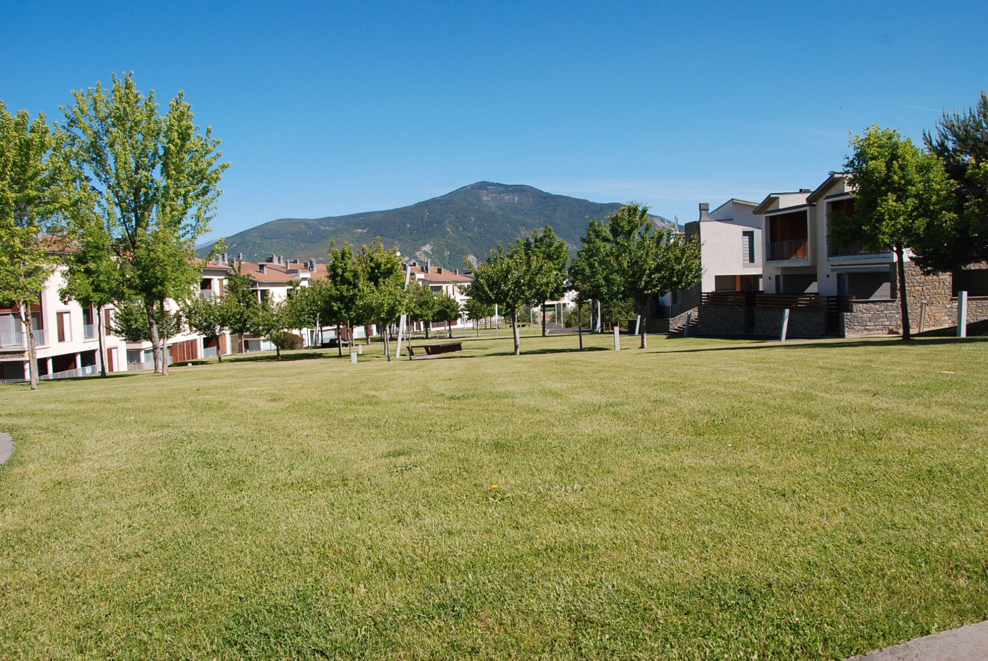 Apartment for sale in Sabiñánigo  with Heating, Parquet flooring and Terrace