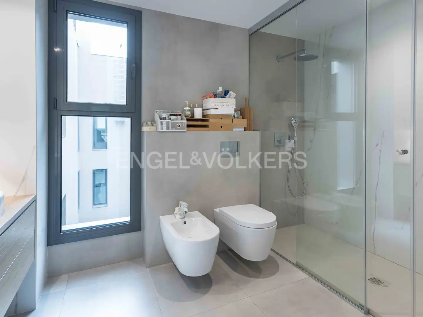 Bathroom of Attic for rent in Barcelona  with Air Conditioner, Heating and Parquet flooring