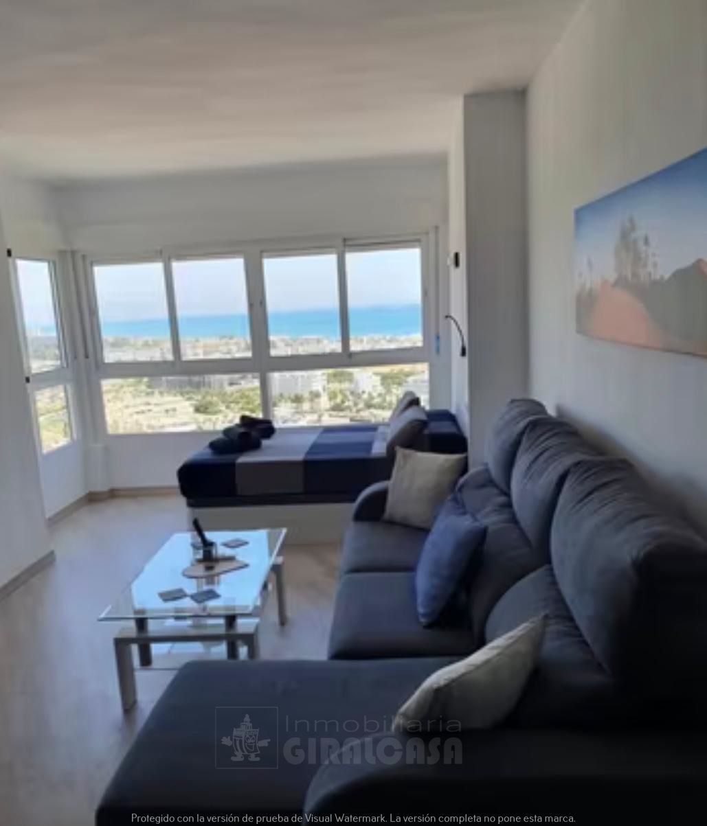 Sala d'estar de Estudi en venda en Torremolinos amb Aire condicionat i Piscina comunitària