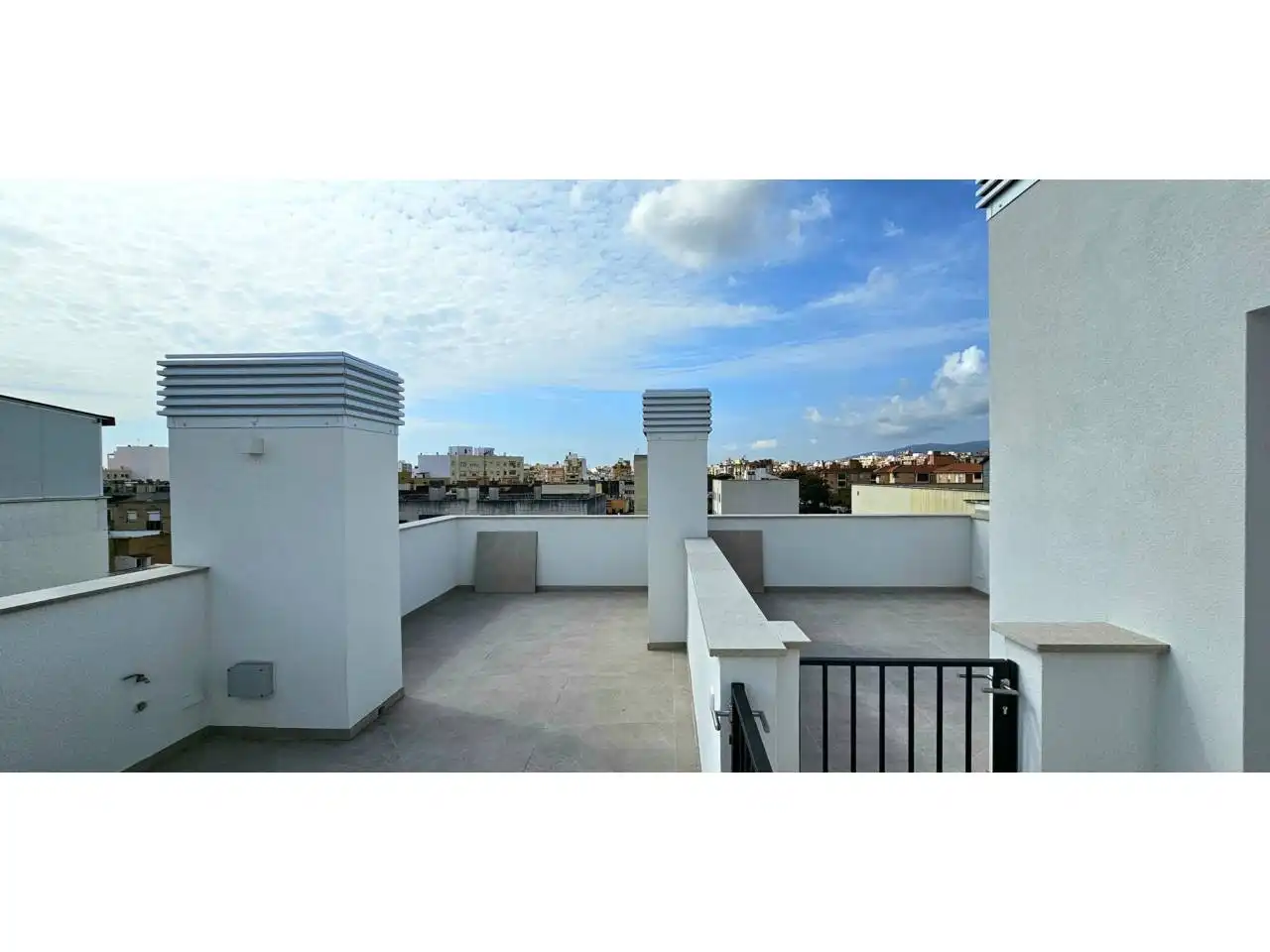 Terrasse von Dachboden zum Verkauf in  Palma de Mallorca mit Klimaanlage, Terrasse und Balkon