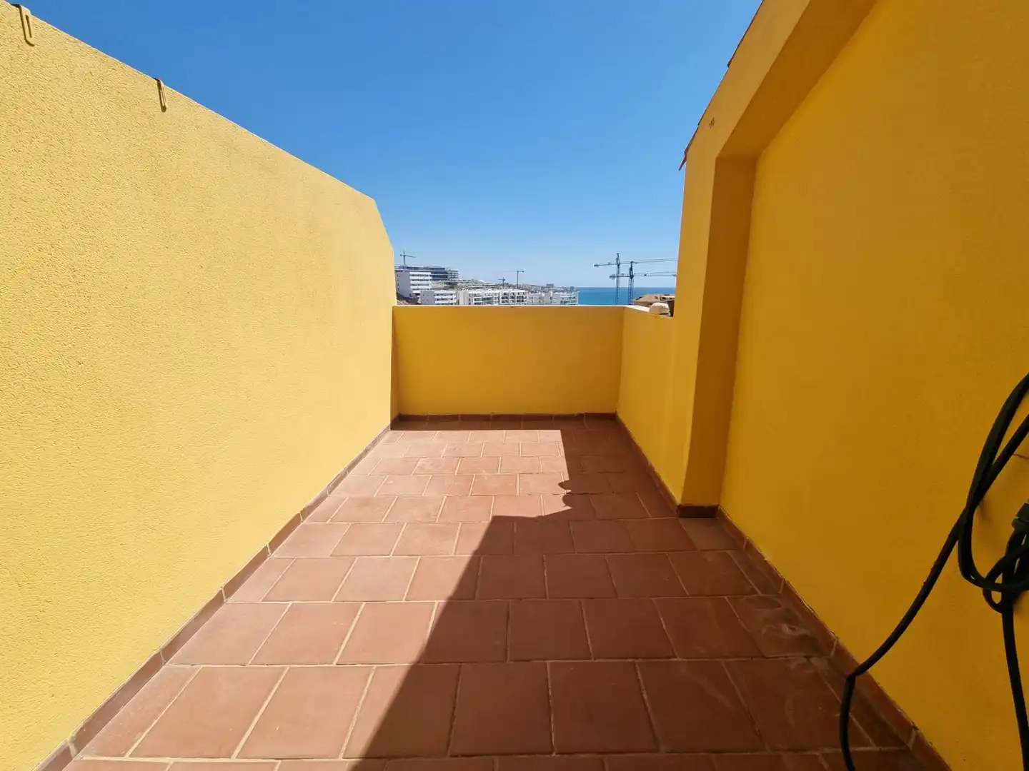 Terraza de Piso en venta en Fuengirola con Terraza y Piscina comunitaria