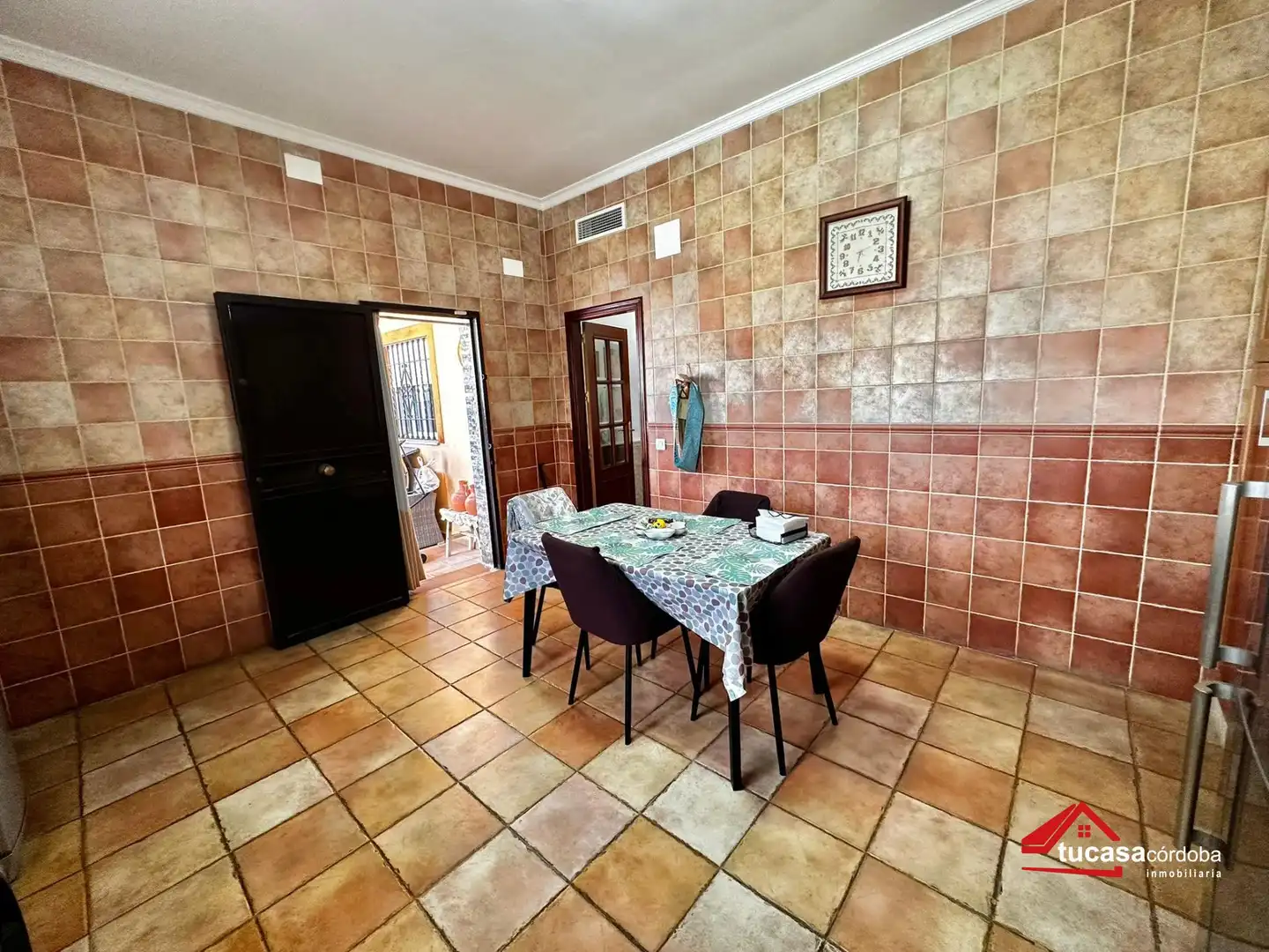 Menjador de Casa o xalet en venda en Córdoba amb Aire condicionat, Jardí privat i Piscina