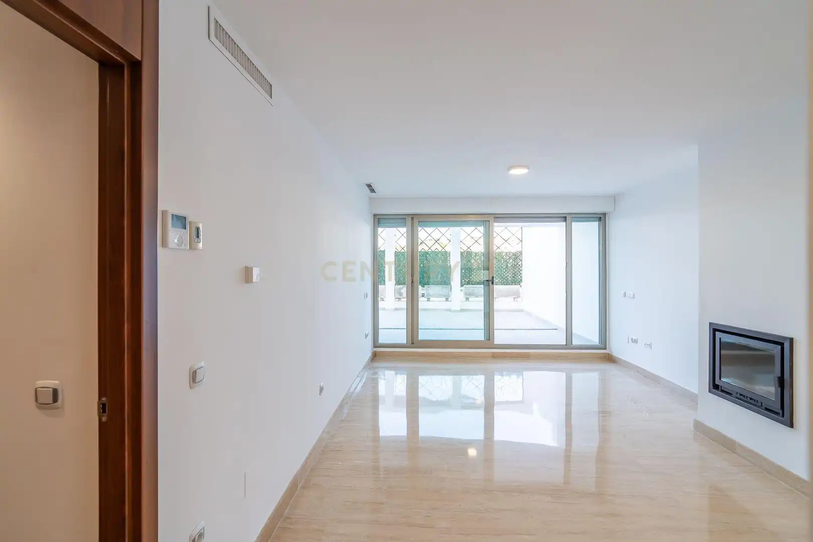 Ground floor for sale in Mijas  with Air Conditioner, Microwave and Home automation
