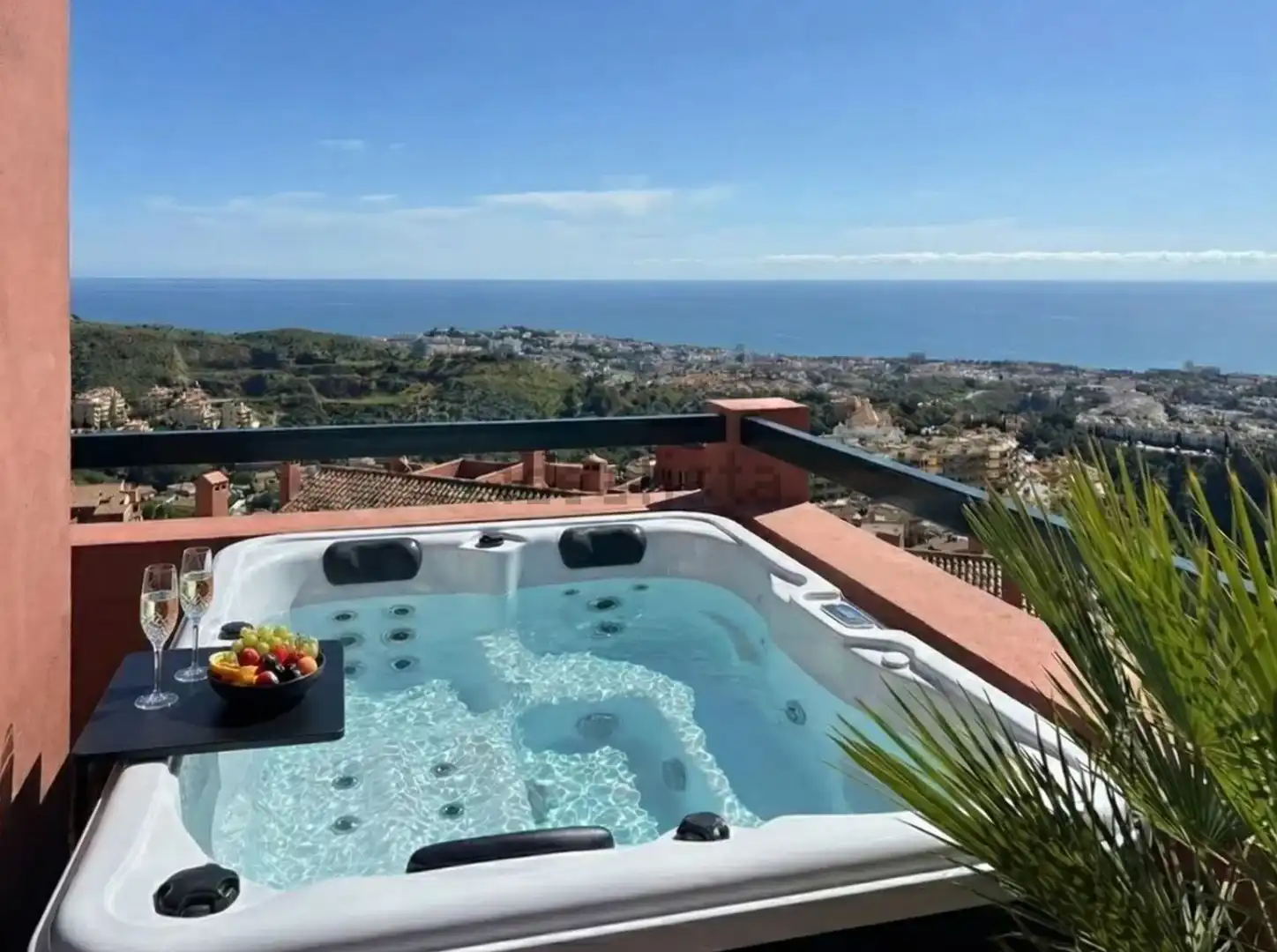 Apartamento con ascensor en venta en Calahonda, imagen 3