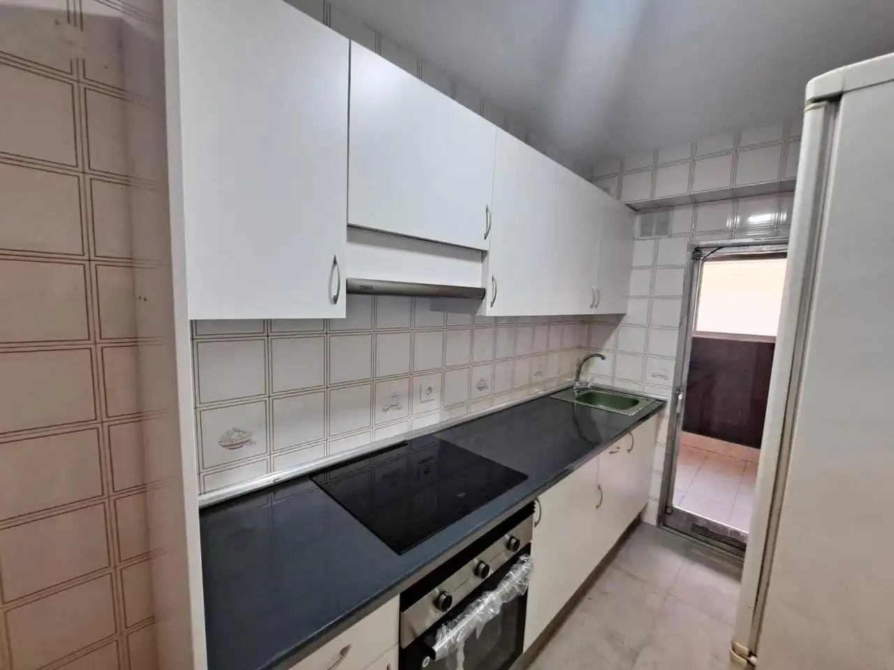 Kitchen of Flat for rent in Madrid  with Air Conditioner, Heating and Terrace