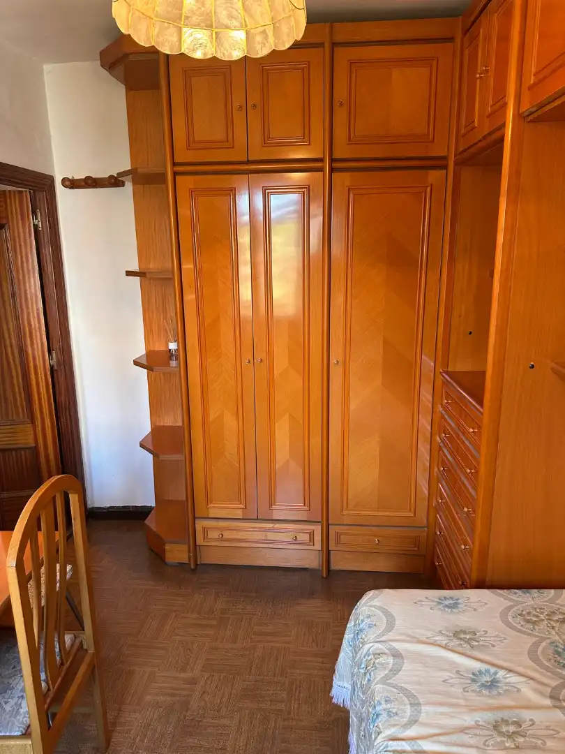 Schlafzimmer von Wohnung zum Verkauf in Valladolid mit Heizung, Möbliert und Balkon
