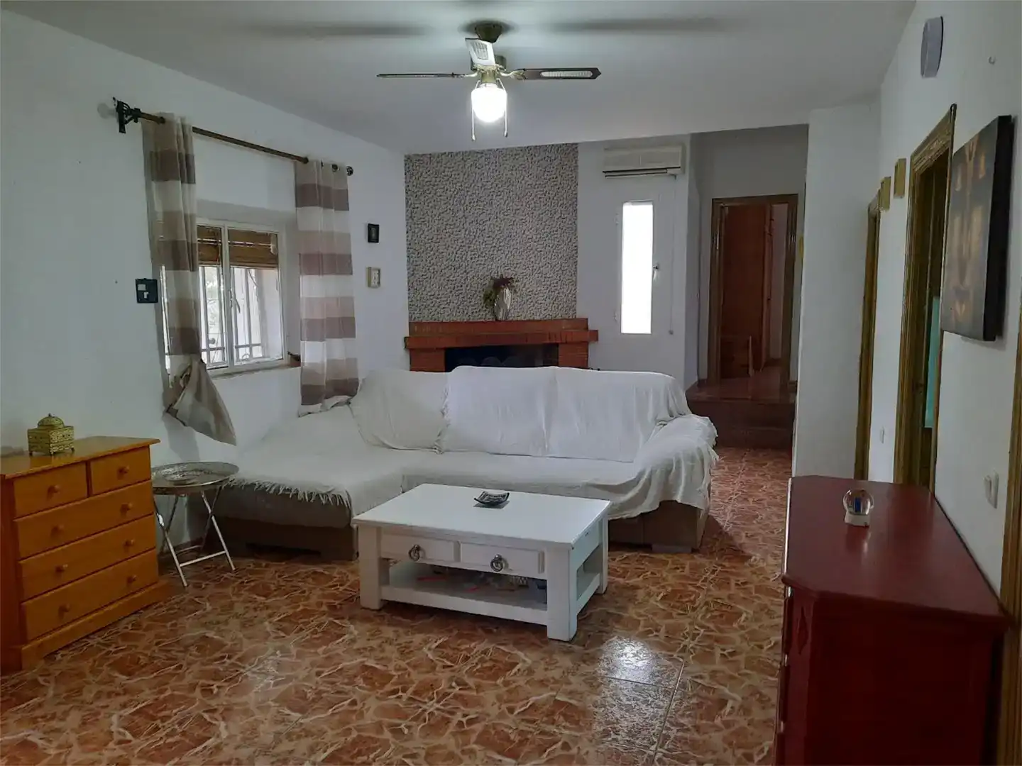 Sala d'estar de Finca rústica en venda en Belmez amb Aire condicionat, Jardí privat i Traster