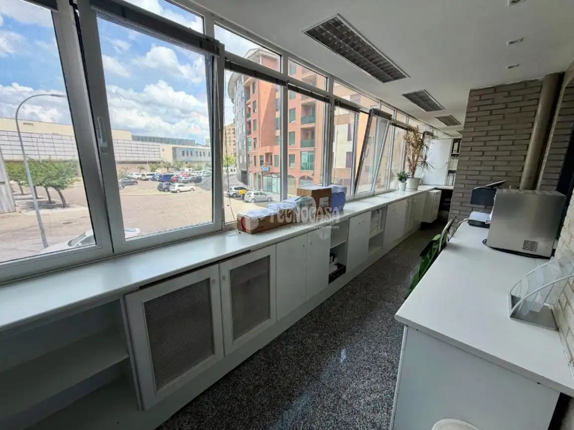 Piso en venta en León Capital  con Calefacción, Terraza y Trastero