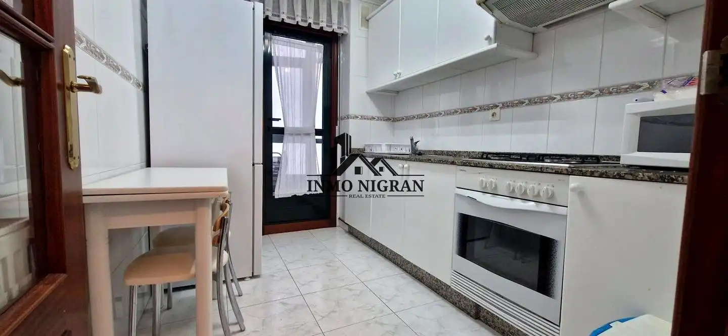 Küche von Wohnung zur Miete in Nigrán mit Terrasse und Möbliert