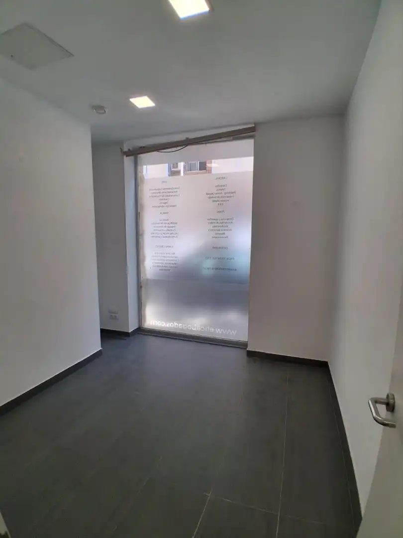 Business premises to rent in Carrer Pintor Peris Aragó 25, imagen 16