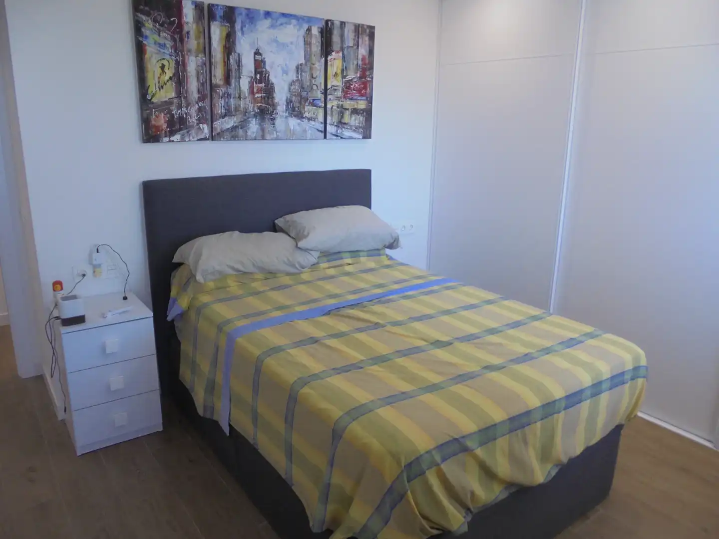 Habitación de Apartamento en venta en Benicasim / Benicàssim con Aire acondicionado, Terraza y Amueblado