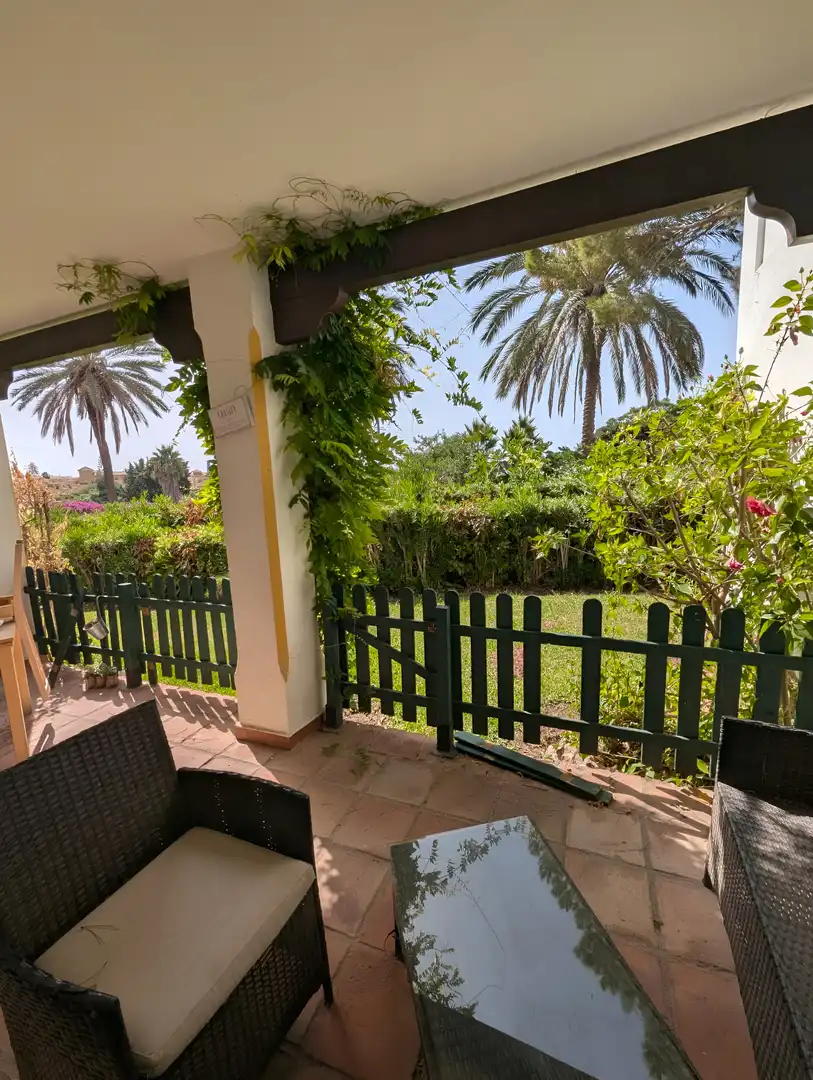 Jardí de Casa adosada en venda en Estepona amb Aire condicionat, Terrassa i Piscina