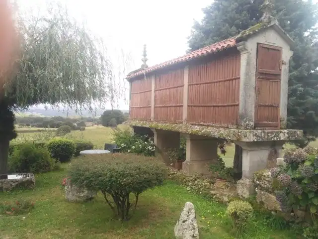Casa con jardín en venta en Xubín, imagen 3