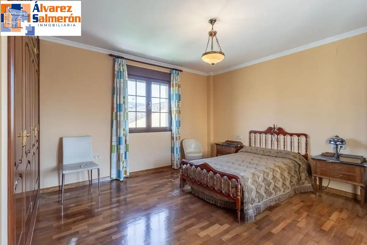 Casa con jardín en venta en Calle MARIANA PINEDA, imagen 37