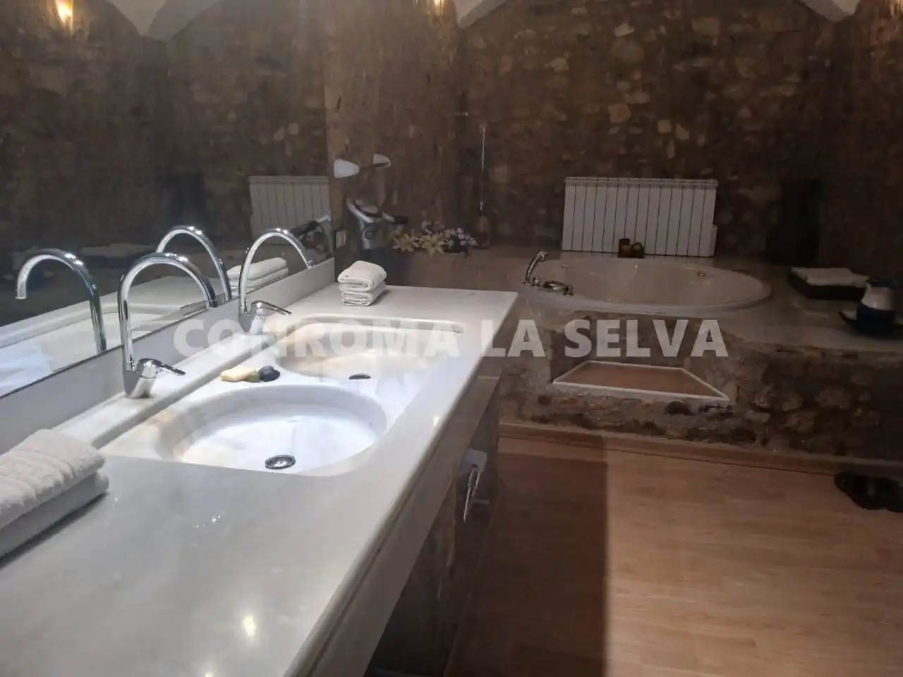 Casa amb jardí en venda a Palafolls, imagen 3