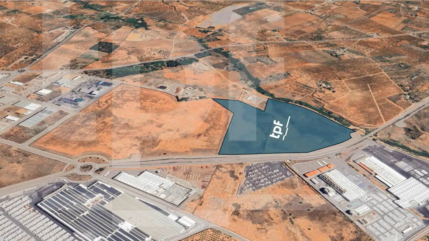 Terreno industrial en venta en Vall d'Alba