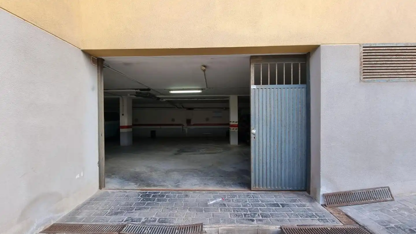 Parking of Garage for rent in Roquetas de Mar