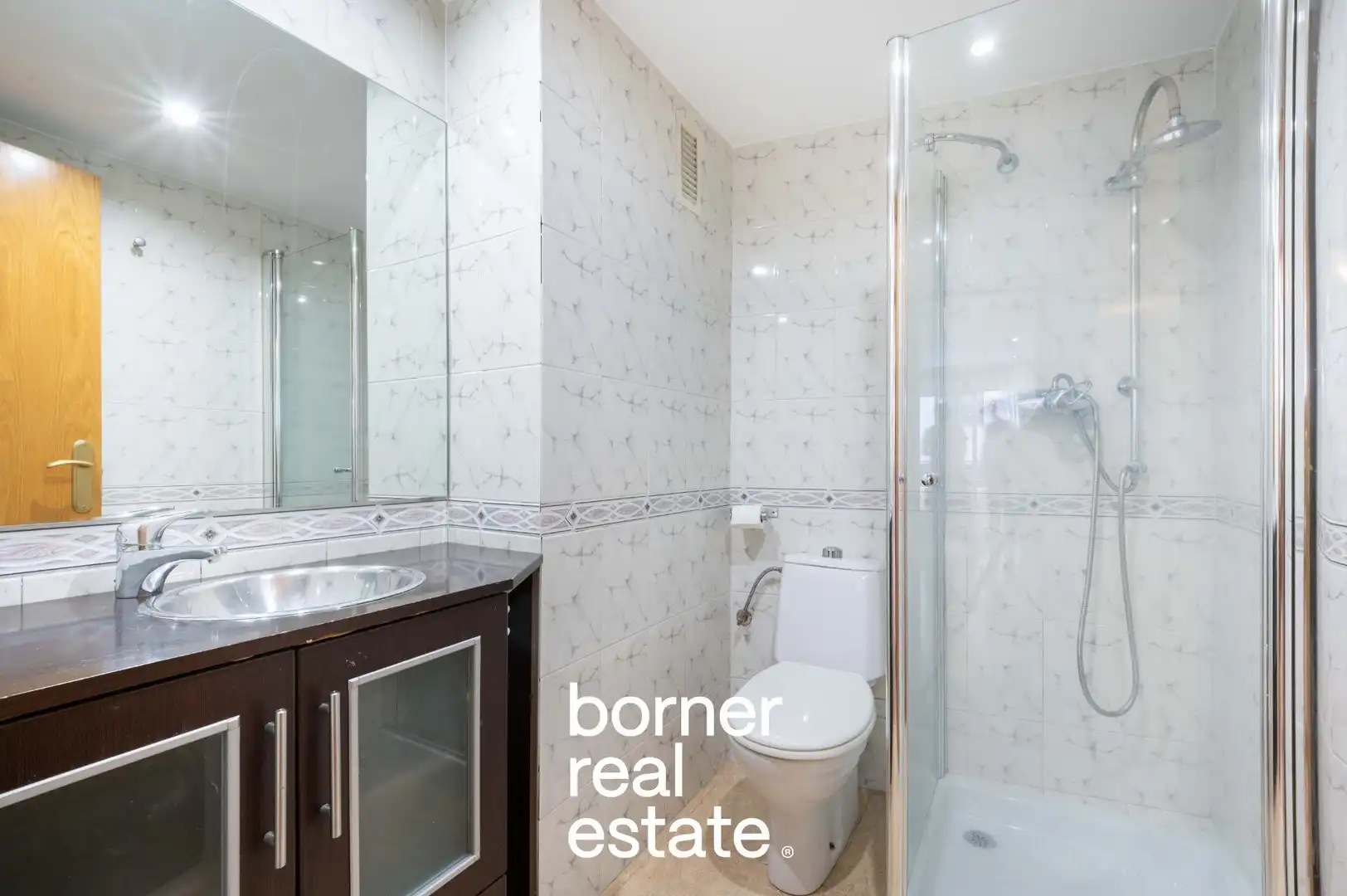 Baño de Piso en venta en Rubí con Aire acondicionado, Calefacción y Parquet