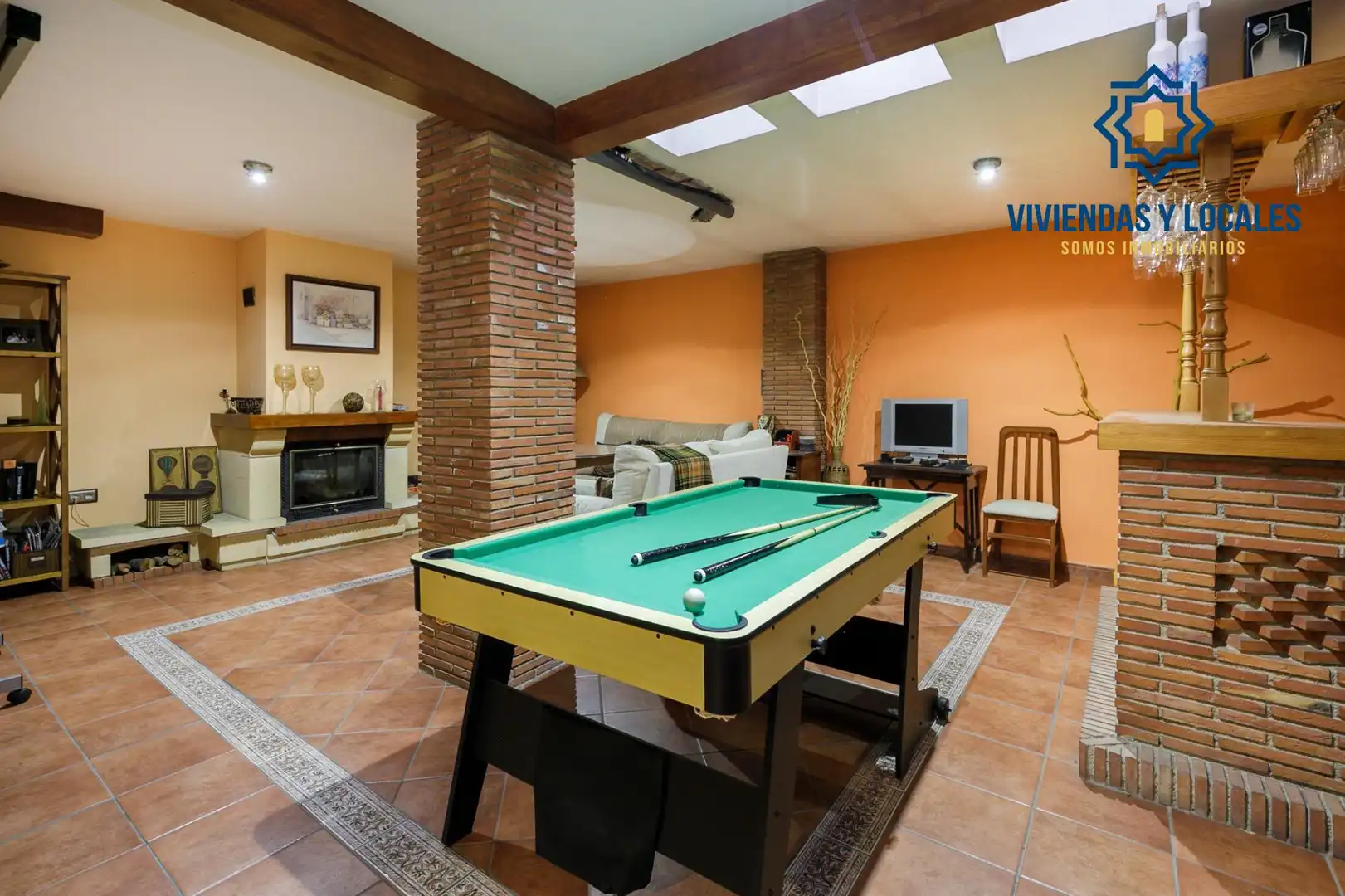 Casa adosada en venta en Angustias - Chana - Encina