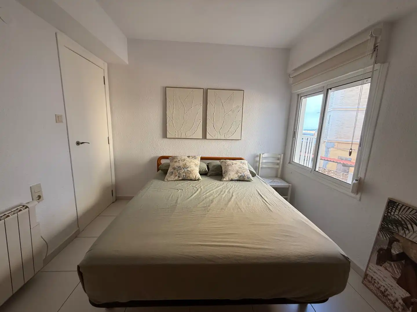 Dormitori de Apartament de lloguer en Dénia amb Calefacció, Terrassa i Traster