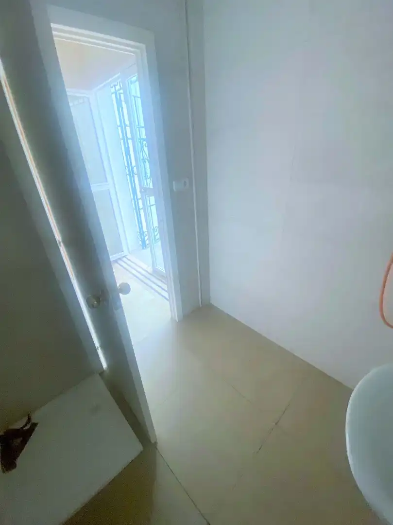 Business premises to rent in Carrer de Joaquín Costa 43, imagen 22