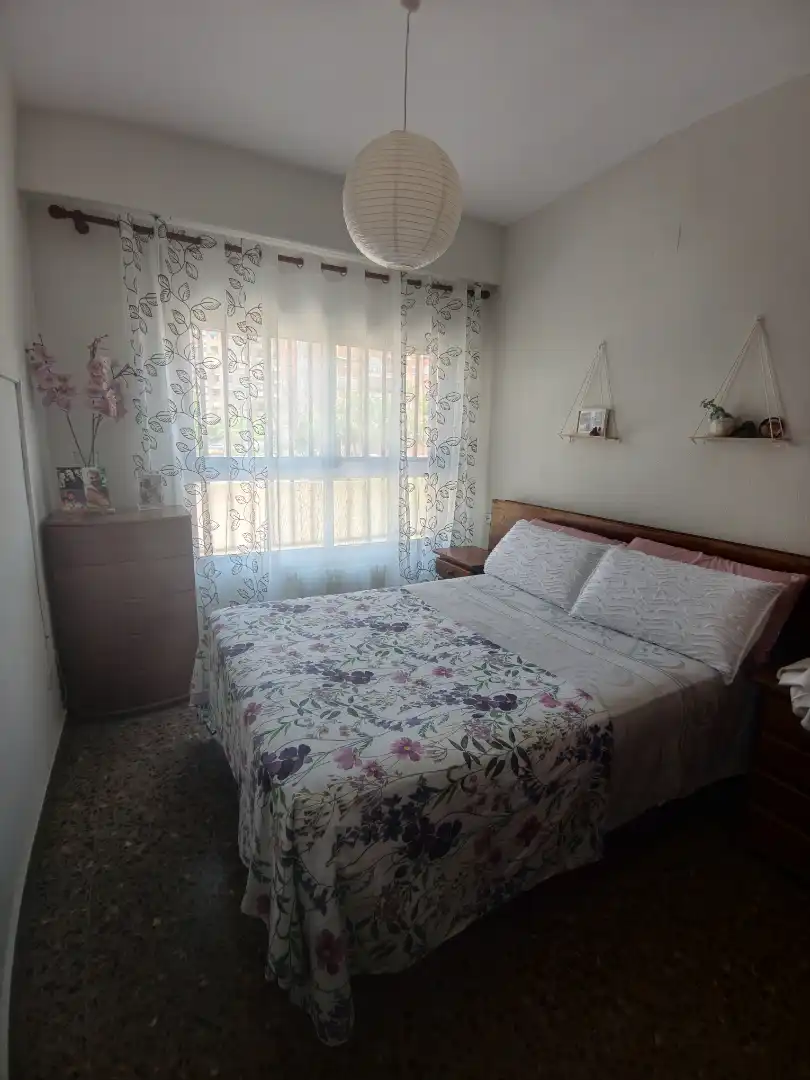 Habitación de Piso en venta en Valencia con Aire acondicionado, Calefacción y Horno