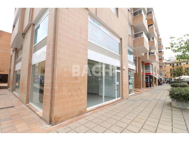 Local comercial en Alquiler en Calle Pare Coll, 4 en Nord