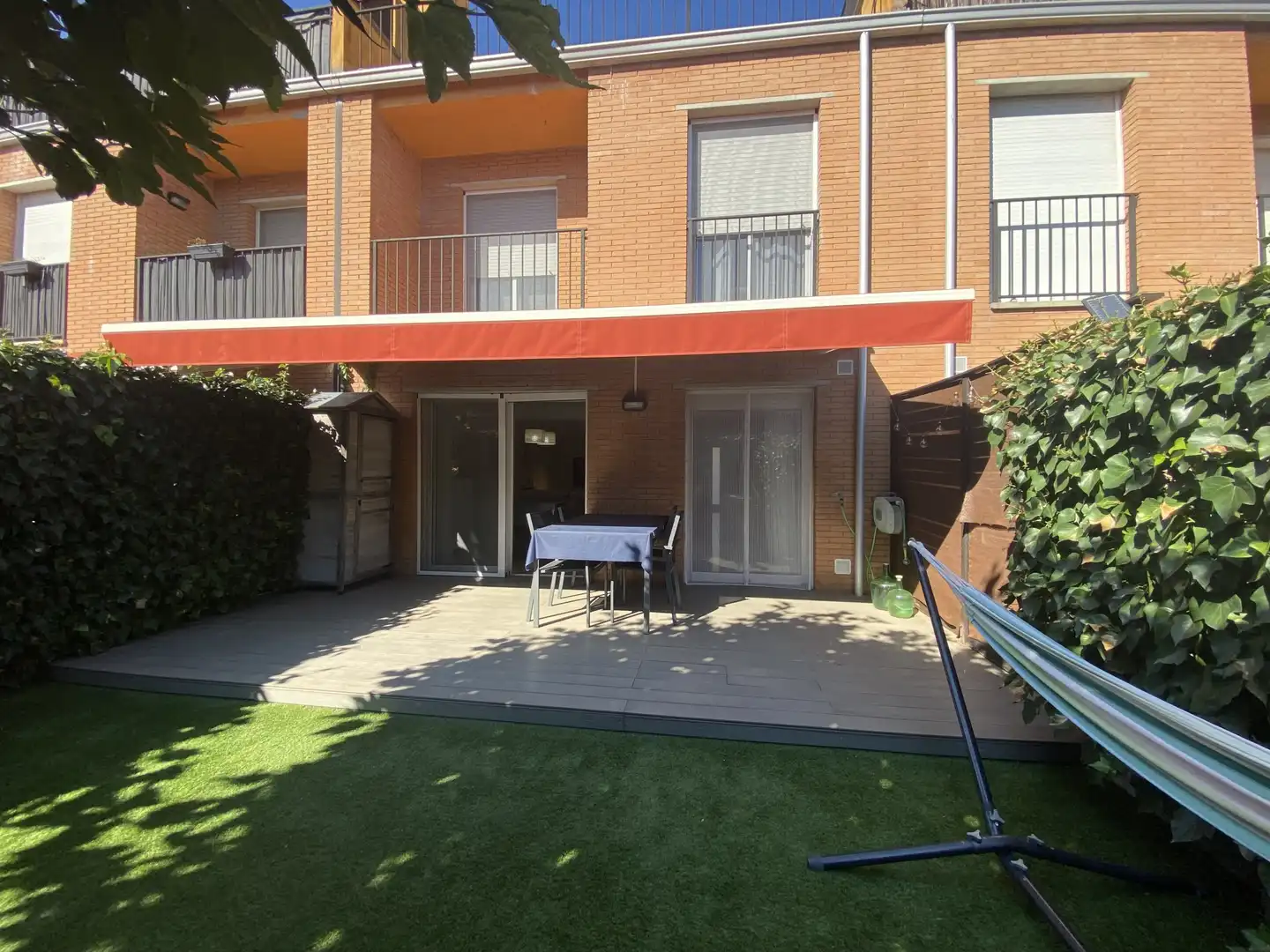 Casa adosada en venda a DELS MONTSERRAT ROIG, Celrà