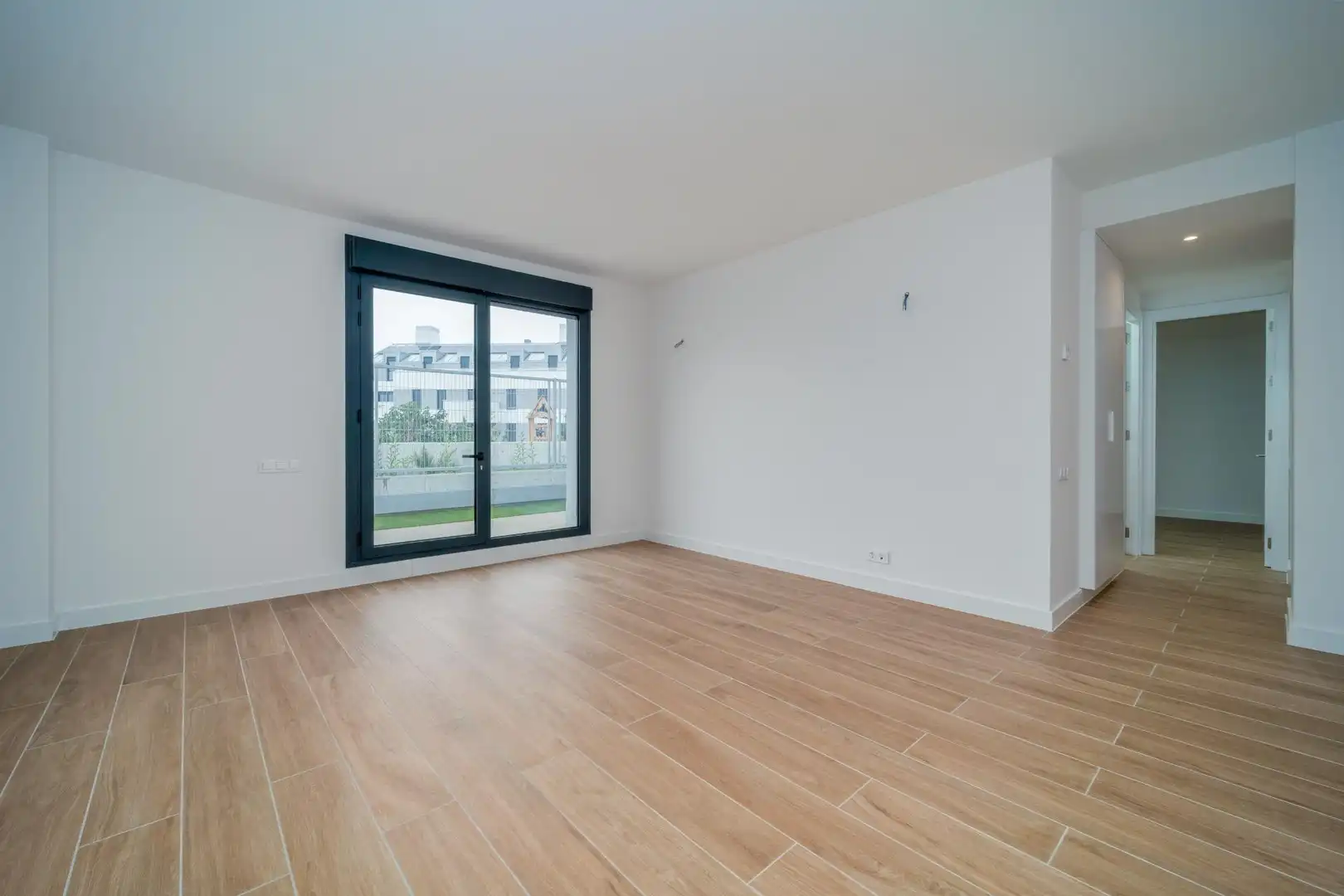 Flat with pool to rent in Cobeña, imagen 23
