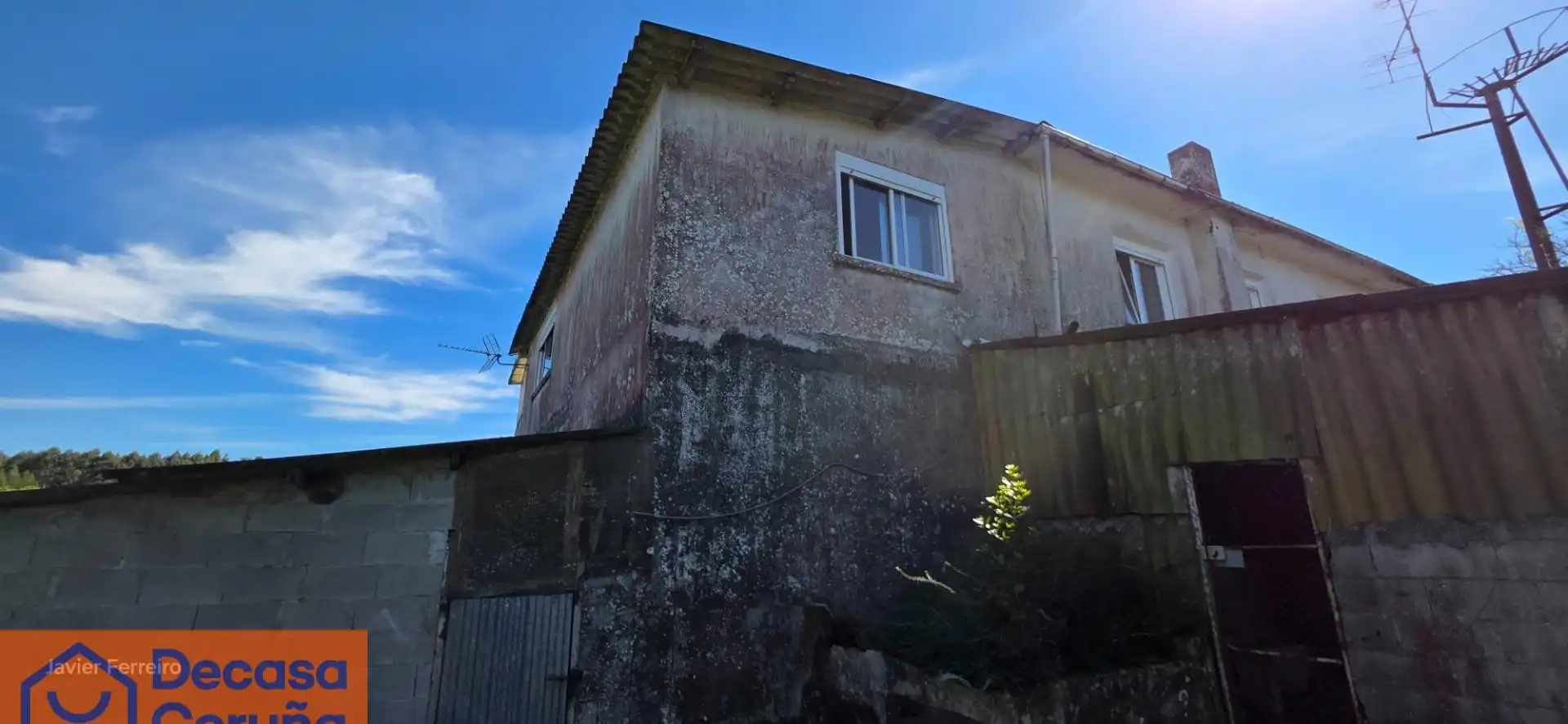 Exterior view of Houses for sale in Coirós  with Private garden, Storage room and Balcony