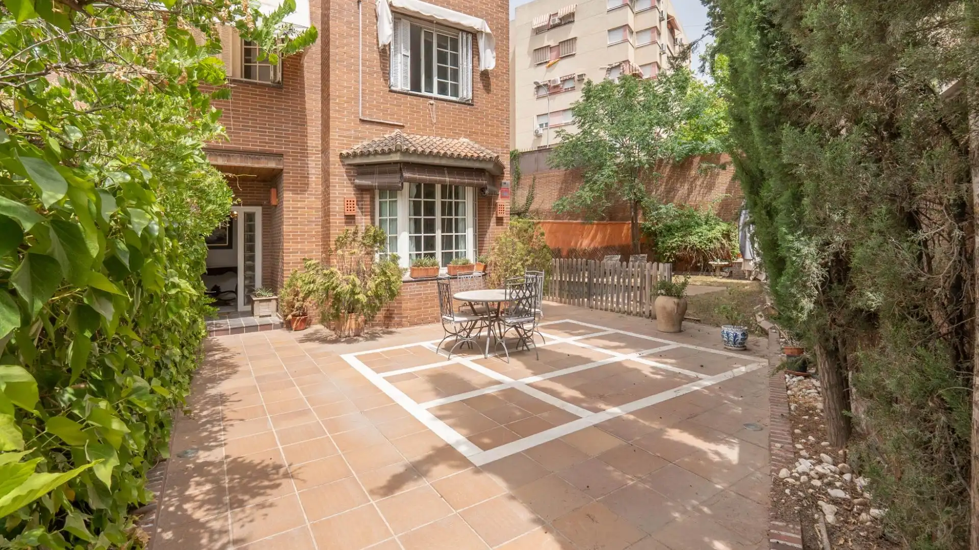 Garden of Houses for sale in  Granada Capital  with Air Conditioner, Private garden and Terrace