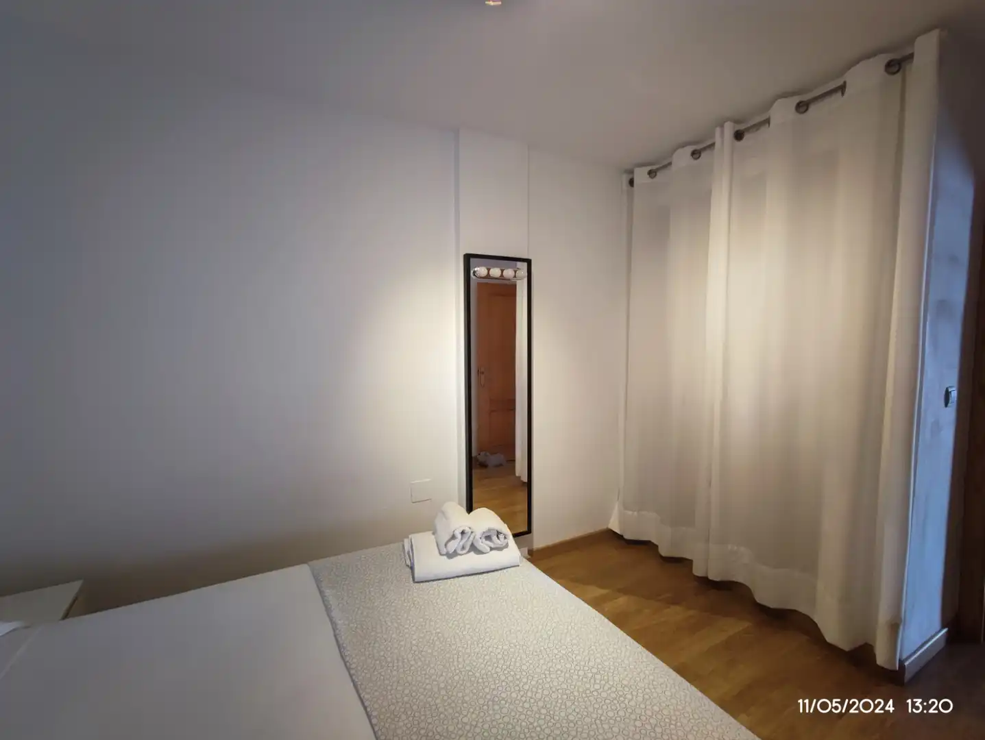Schlafzimmer von Dachboden zur Miete in Santa Pola mit Klimaanlage, Heizung und Terrasse