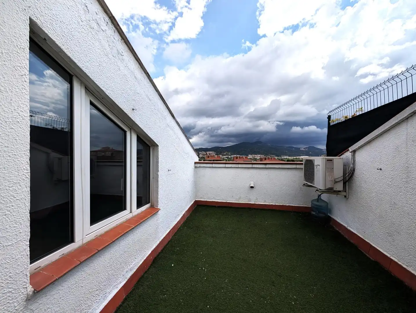 Terraza de Dúplex en venta en Sant Vicenç Dels Horts con Aire acondicionado, Calefacción y Terraza